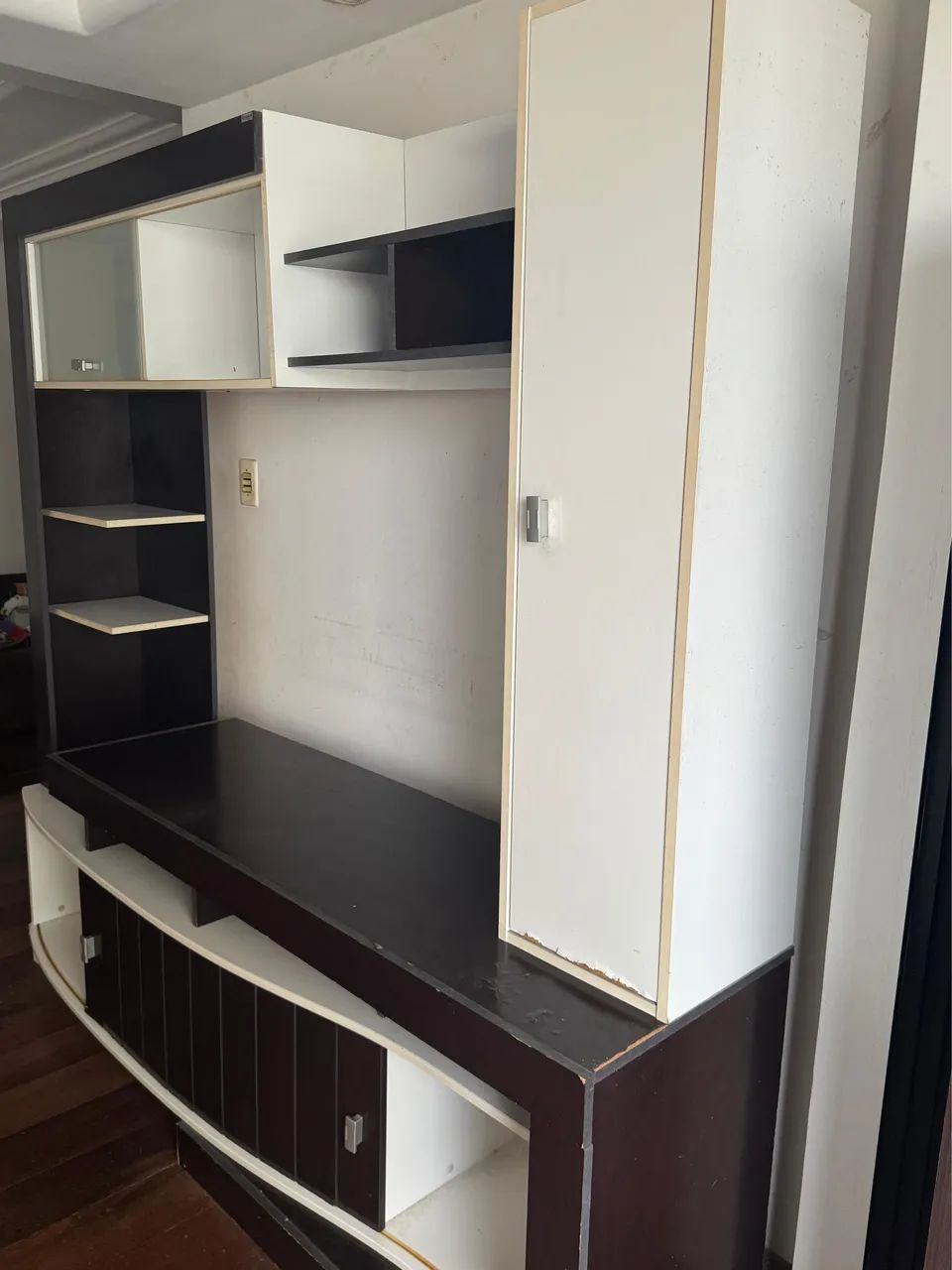 Rack Marrom e Branco - Madeira  - Foto 4
