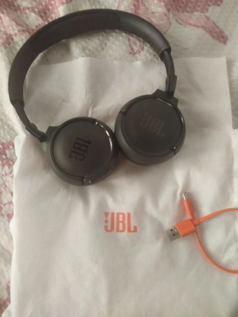 Fone jbl original 1 ano de uso  - Foto 3