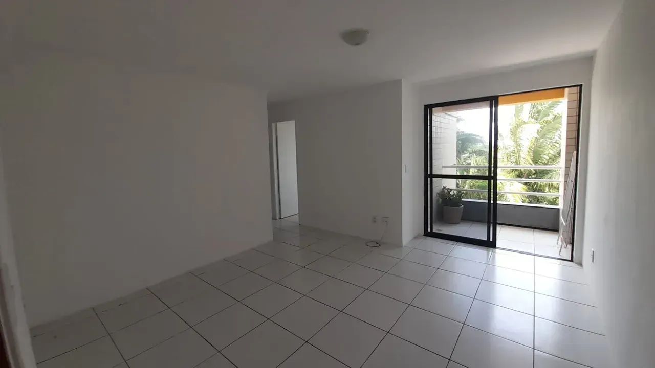 Alugo Apto de 2/4 no Renascença