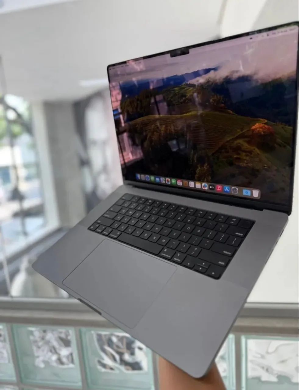 MacBook Pro M1 16? 32Gb RAM 