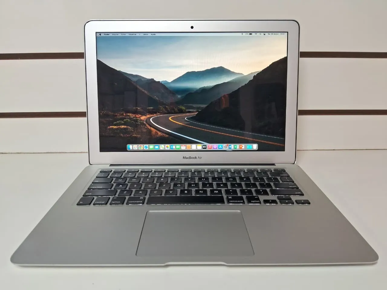 Mac Book Air 13'', 2017, modelo A1466 - Notebooks - Asa Norte