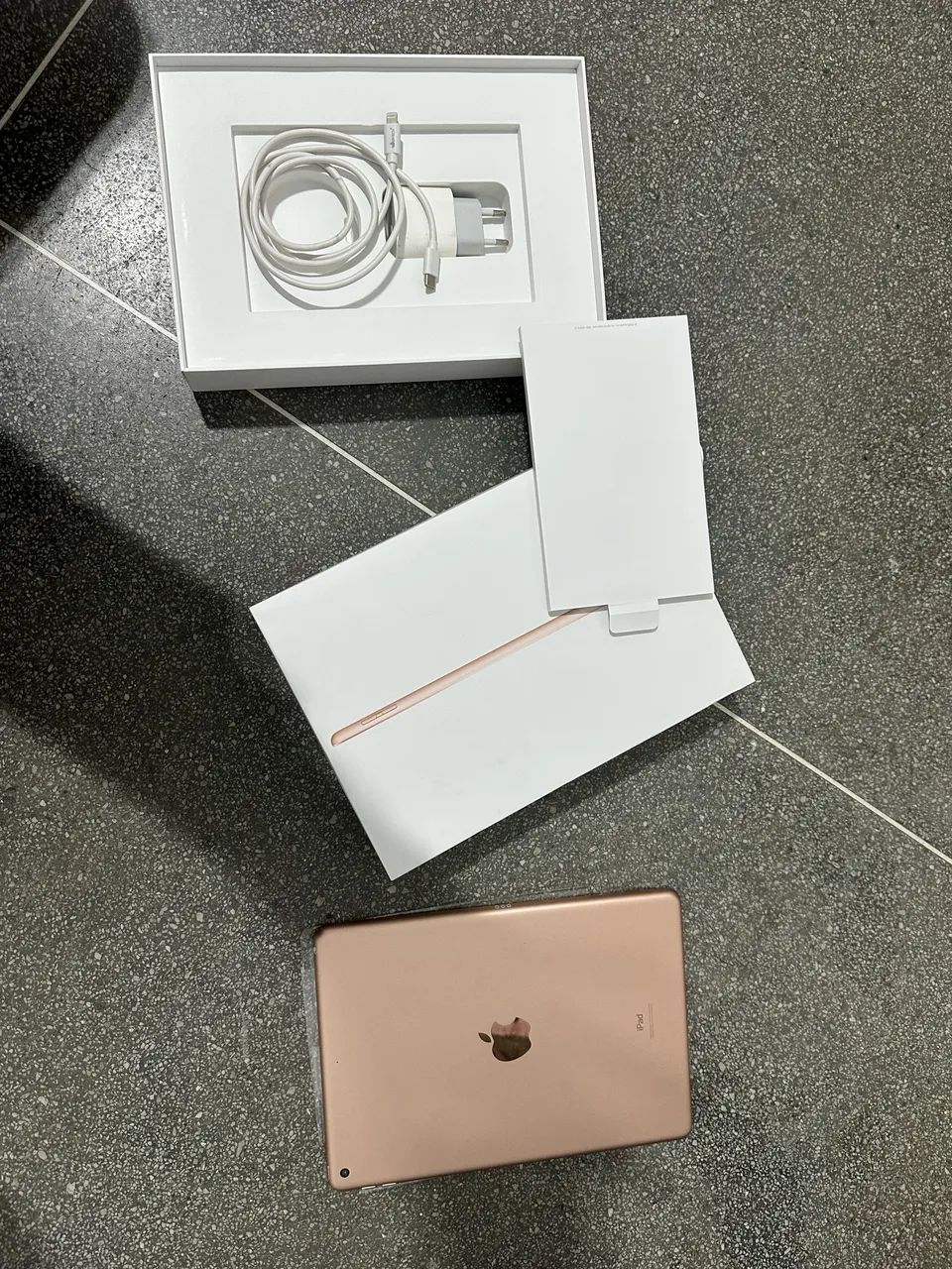 iPad 8 128 gigas  - Foto 2