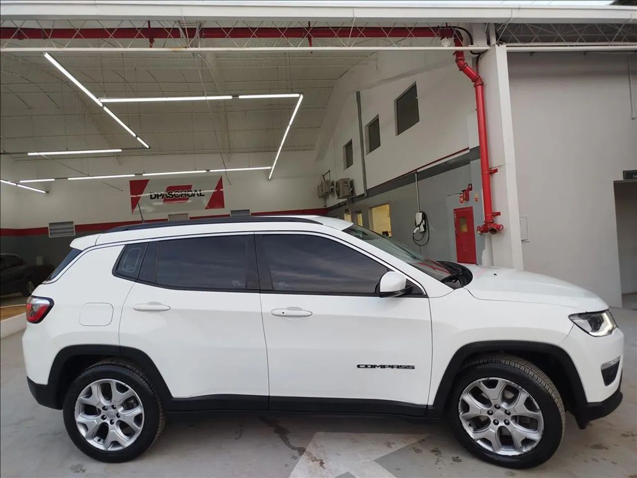 Jeep Compass Longitude 2.0 4X2 Flex 16V Aut. 2021 - Foto 4