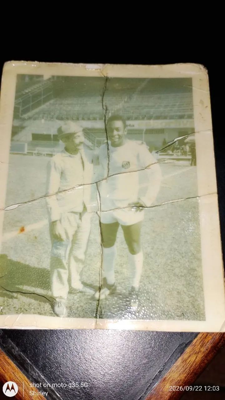 Uma foto do Pelé autografada - Foto 2