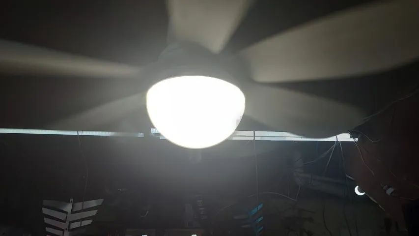 Ventilador De Teto 6 Pás e Lâmpada , Bivolt Controle Silencioso Lâmpada - Foto 4