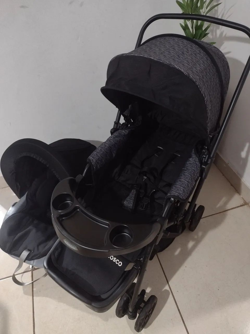 Carrinho com bebê conforto  - Foto 2