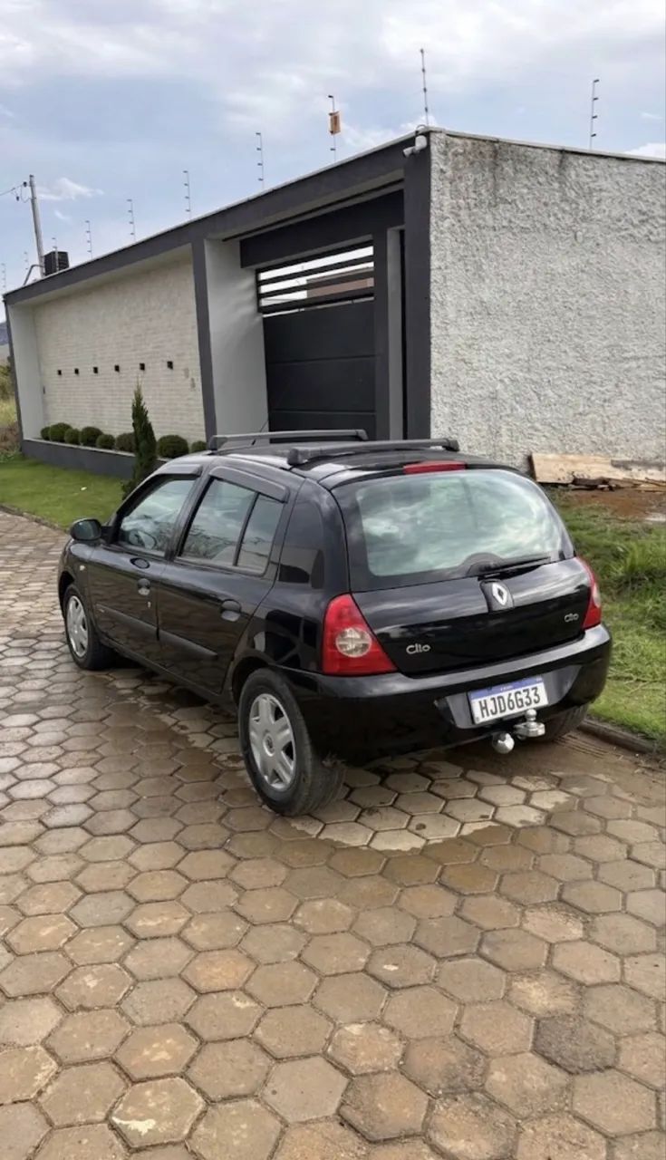 Renault Clio CLIO HI-FLEX 1.0 16V 5P 2011