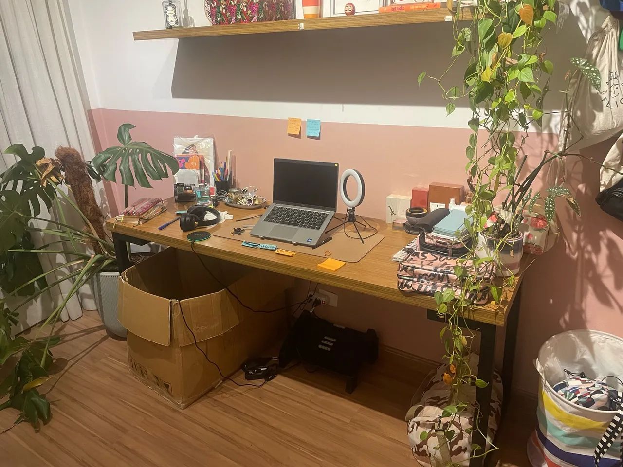 Mesa de escritório - Apenas retirada