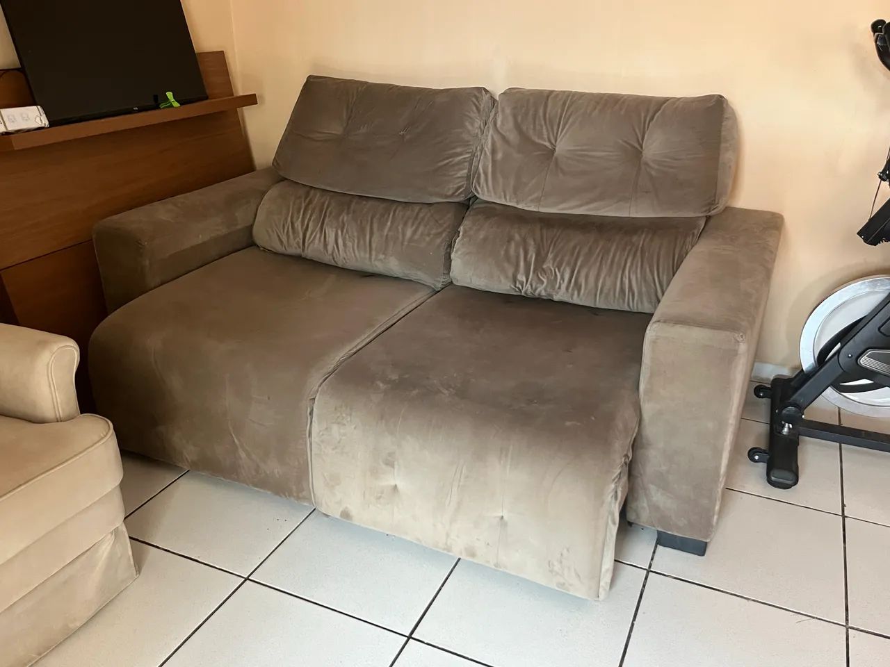 SOFÁ RETRÁTIL E RECLINÁVEL 2 LUGARES 1,90m USADO - Foto 2