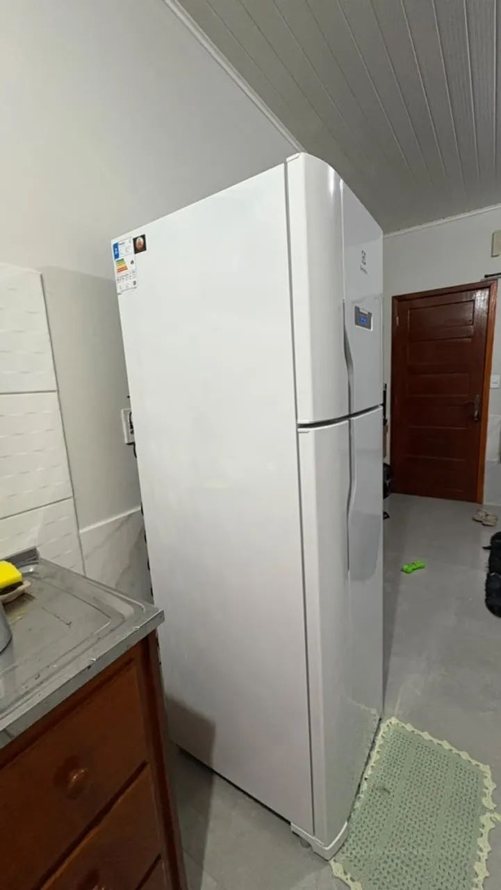 Geladeira Electrolux 371lts - Foto 2