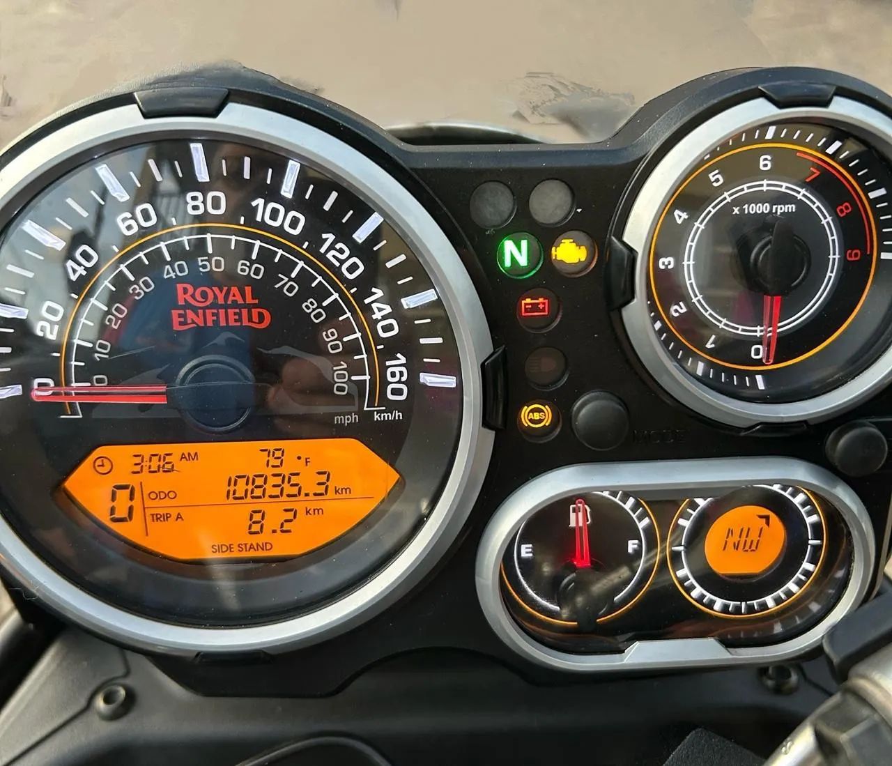 Royal Enfield Himalayan 411 - Foto 4