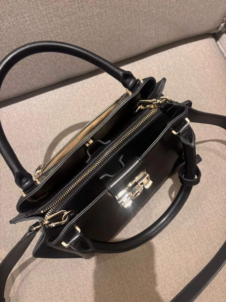 Linda bolsa Guess, original  - Foto 3