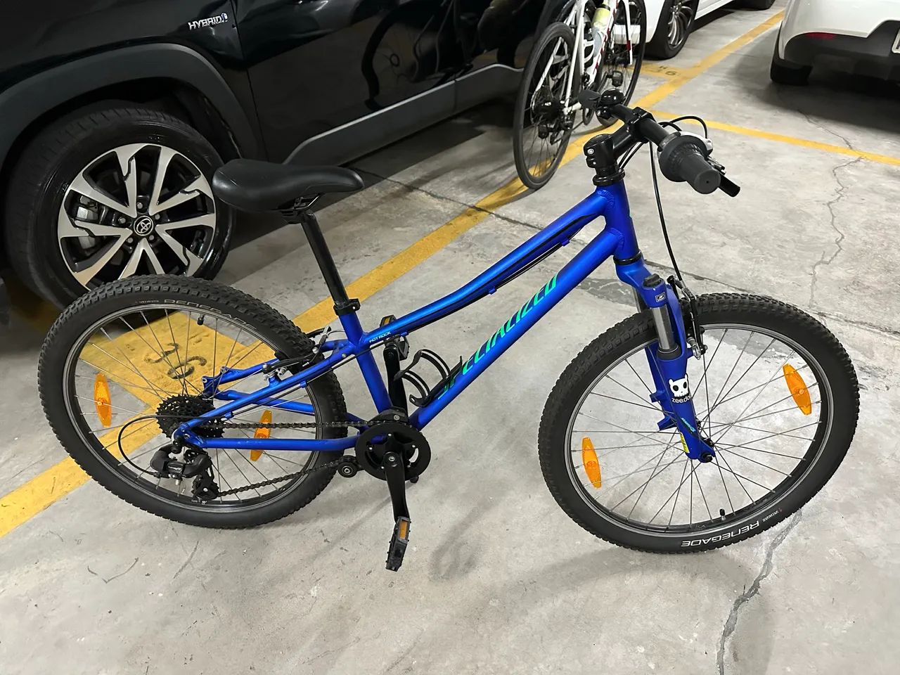 Bicicleta Specialized Hot Rock - 8 marchas  - Foto 3