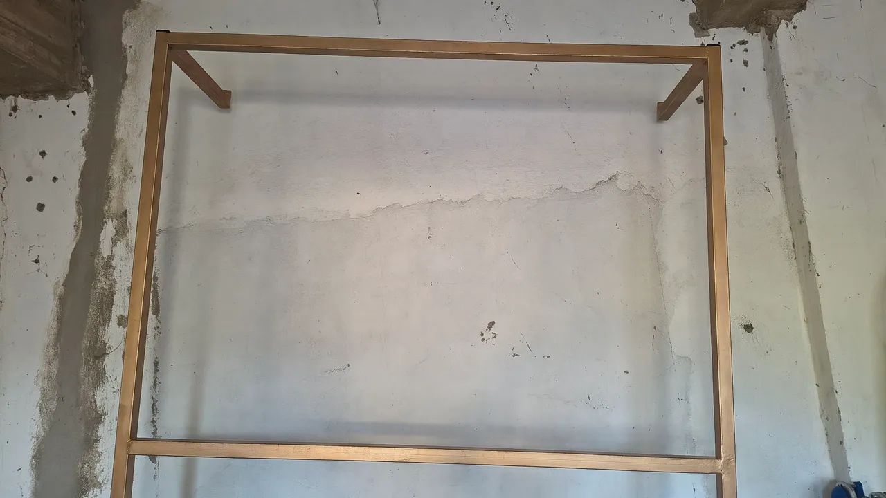 Vendo arara de parede para loja - Foto 5