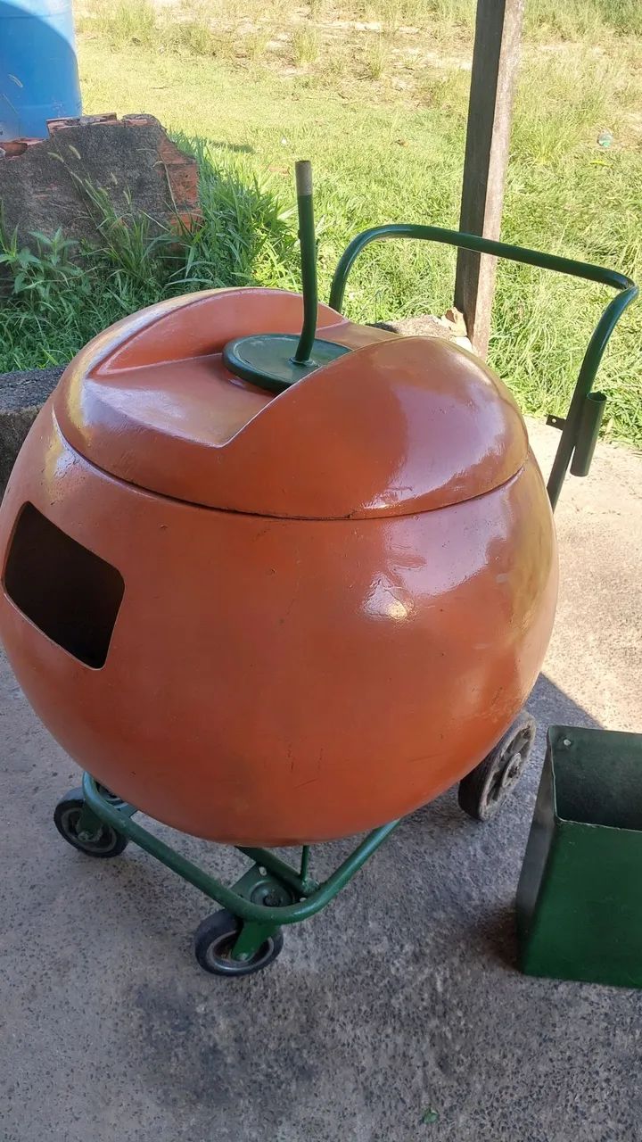 Laranja para venda de sucos.