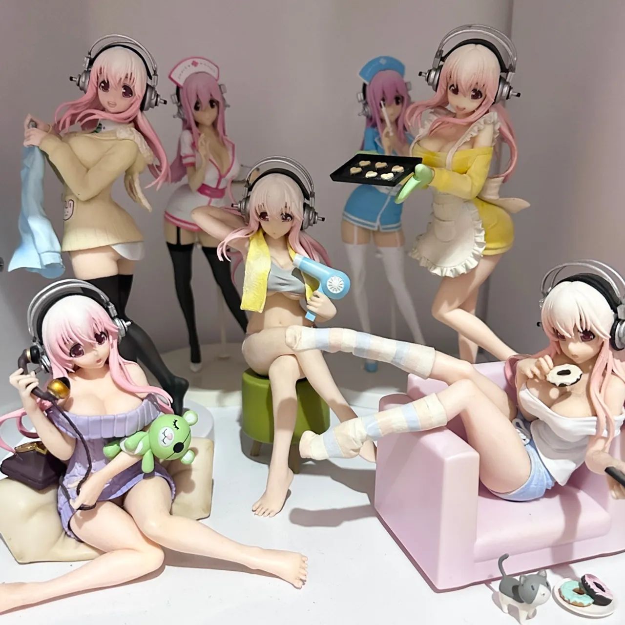 Figures - Super Sonico.