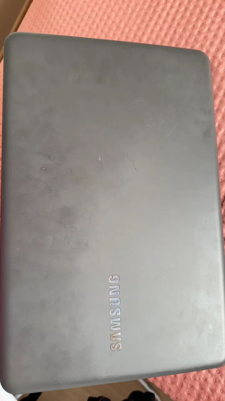 Notebook Samsung Essentials E30 memória 4 gb HD 1 TB - Foto 2