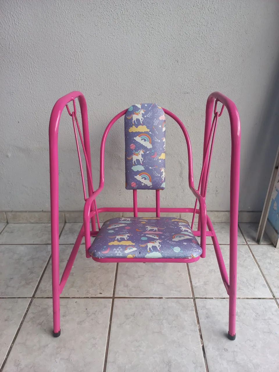 Cadeira de balanço infantil