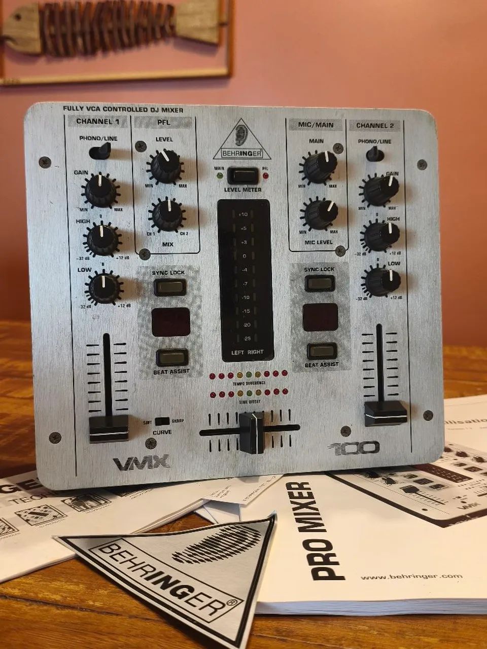 MIXER VMX100 BEHRINGER - 120V