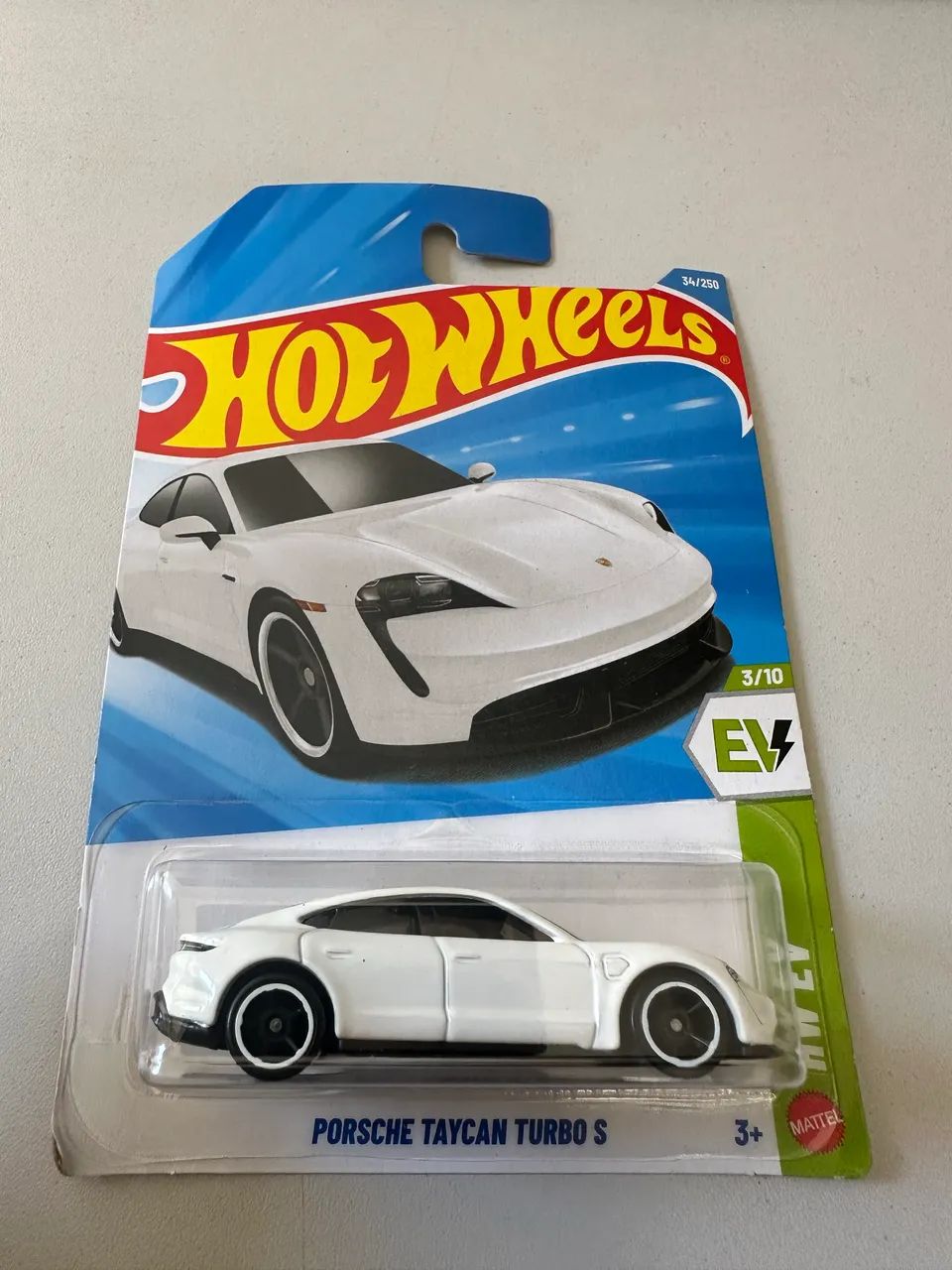PORSCHE TAYCAN TURBO S HOT WHEELS - Hobbies e coleções
