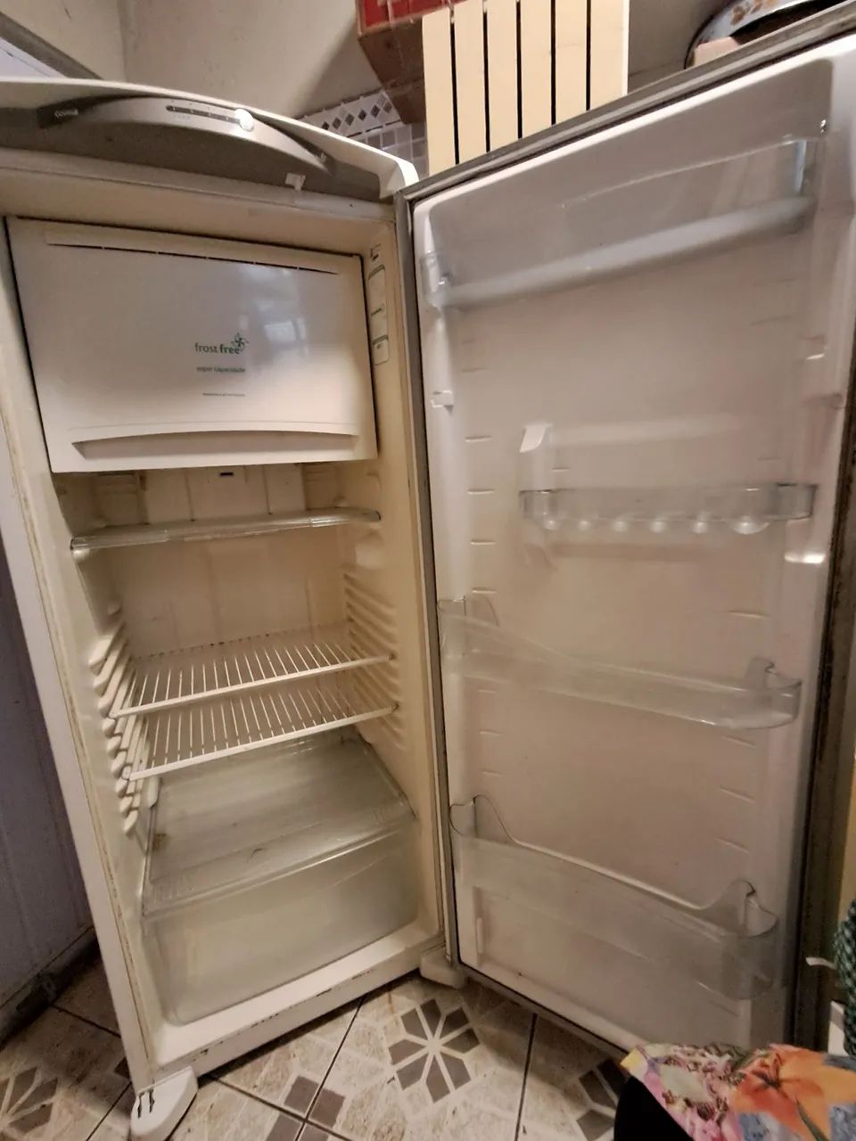 GELADEIRA CONSUL 220V - Foto 4