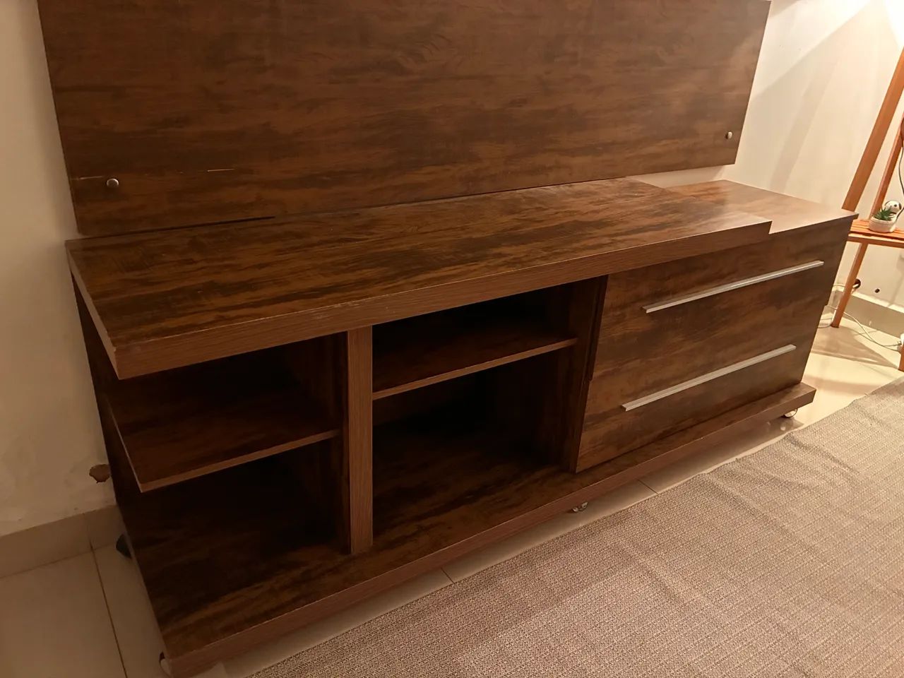 Painel e rack com duas gavetas - Foto 3
