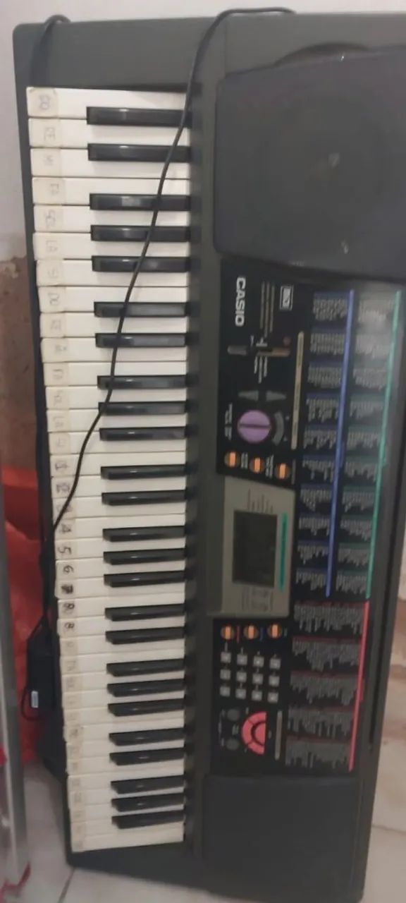 Vendo TECLADO CASIO com MIDI...usado...TROCO