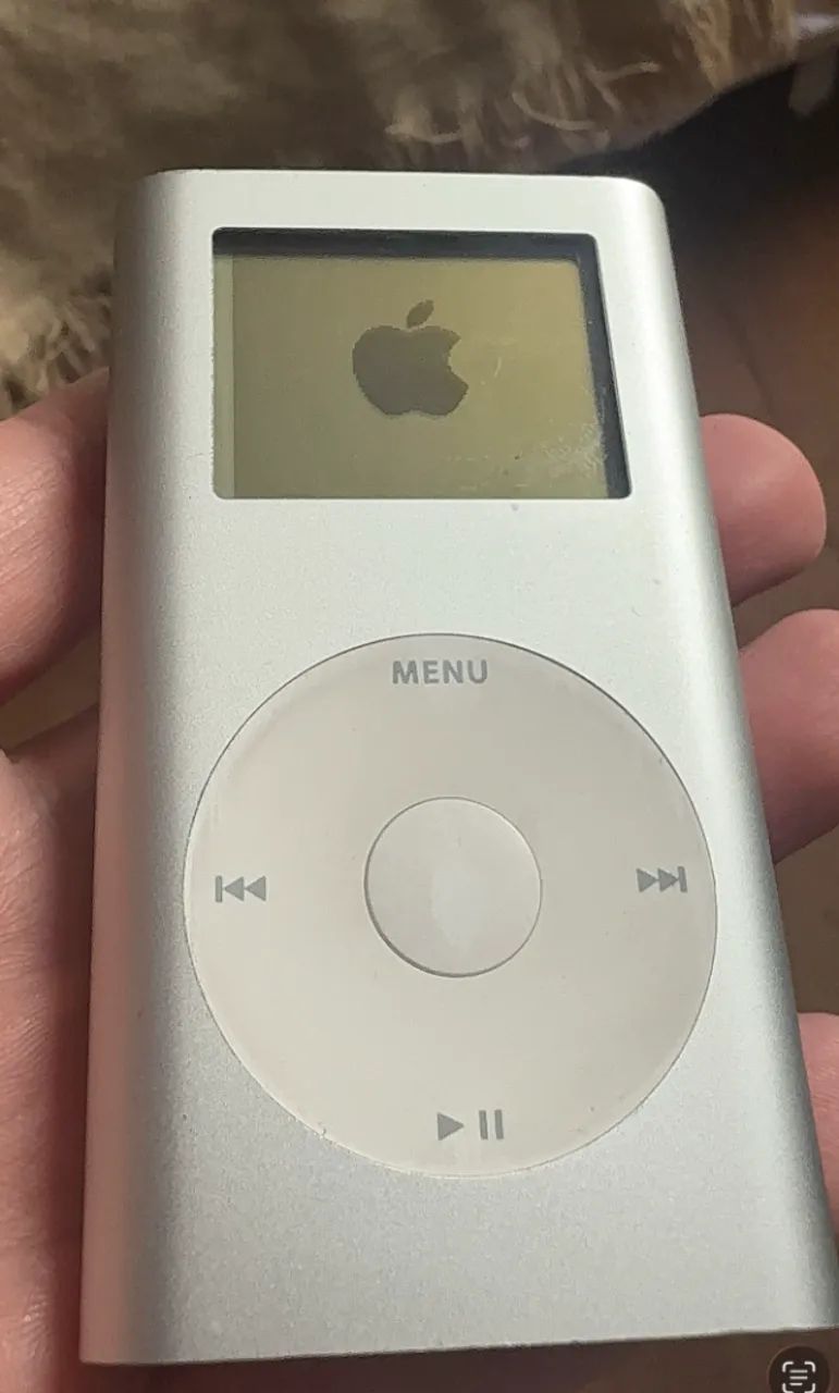 Apple iPod 4GB シルバー (235GB) Apple Ipod Nano 4gb | Mercado Livre ポータブルプレーヤー