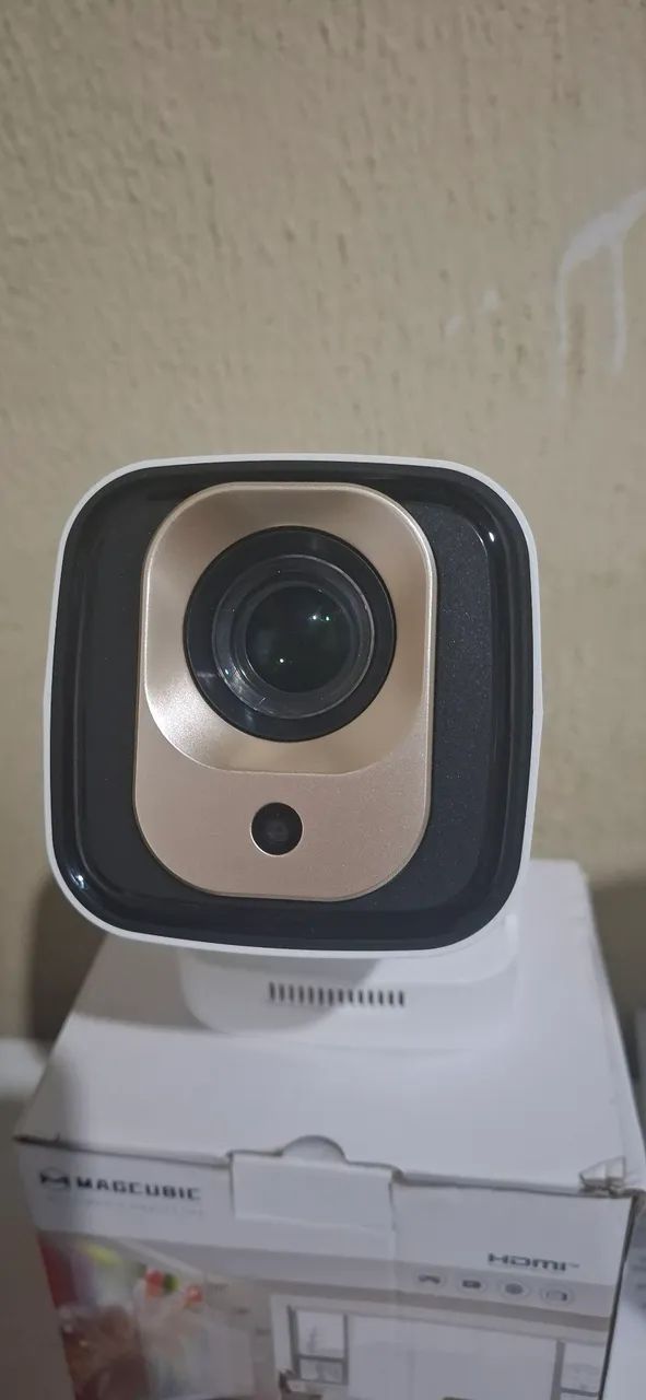 Magcubic Projetor Hy310 Tv Smart Portátil 4k
