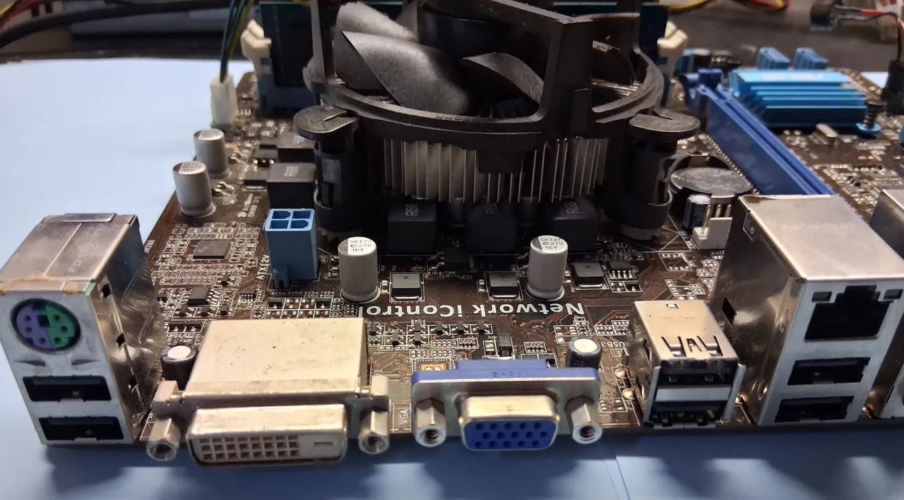Placa Mãe ASUS P8H61-M LXZ R 2.0 C/Processador + Memória  - Foto 3