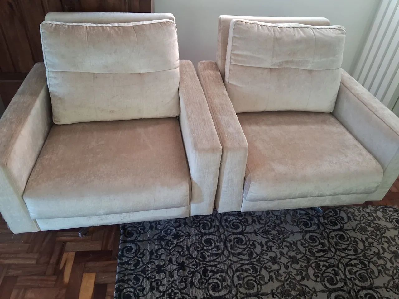 Vendo duas poltronas para sala