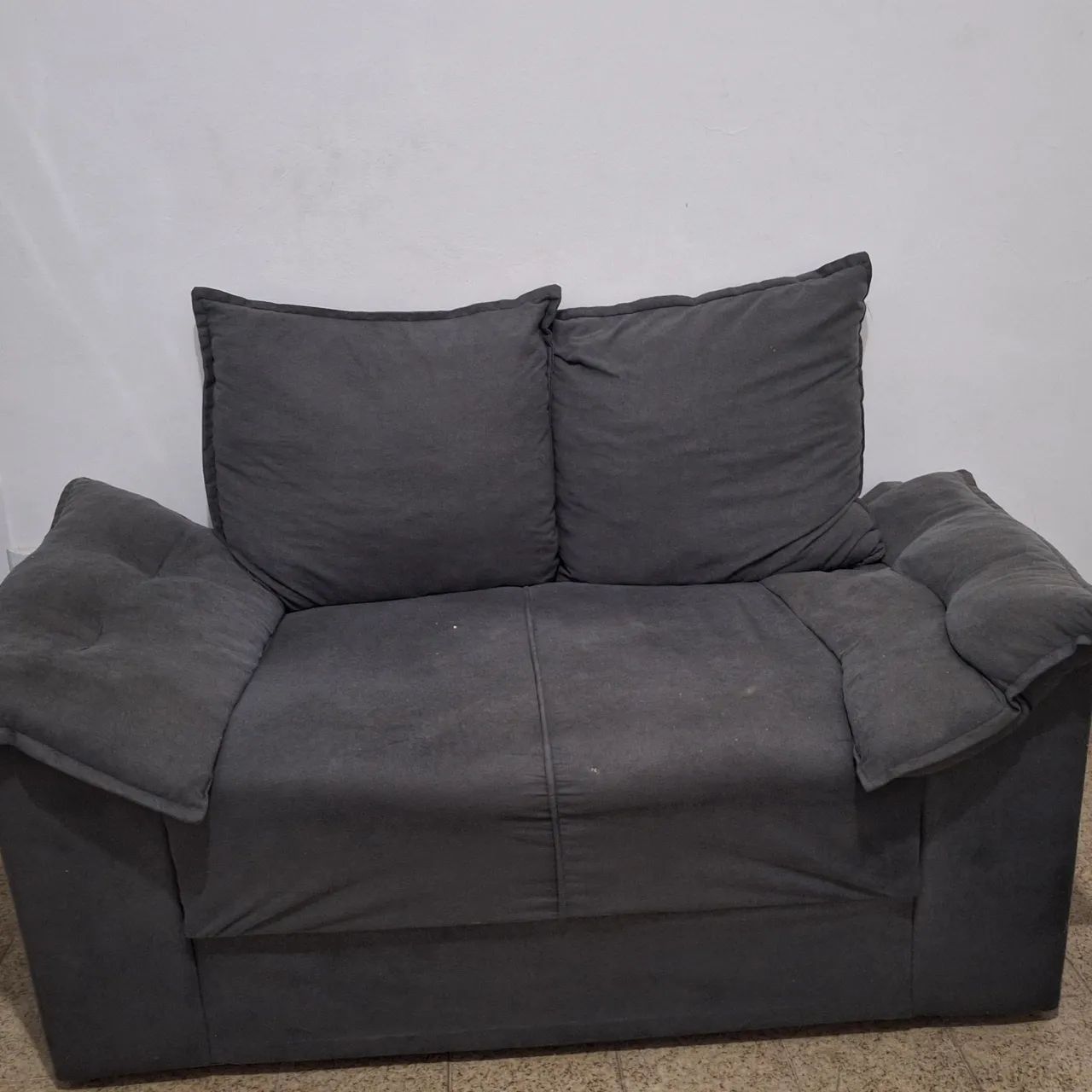 Conjunto de sofás 3 e 2 lugares - Cor cinza - Foto 2