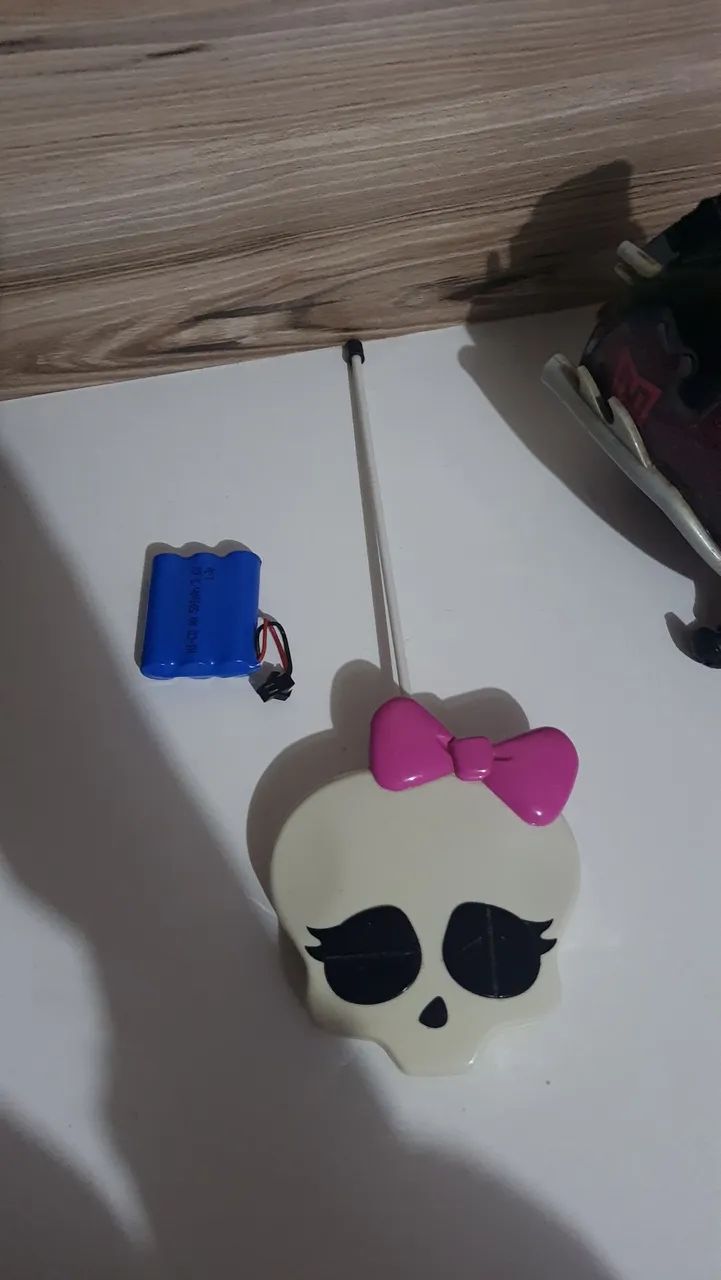 Moto com controle remoto da moster high  - Foto 4