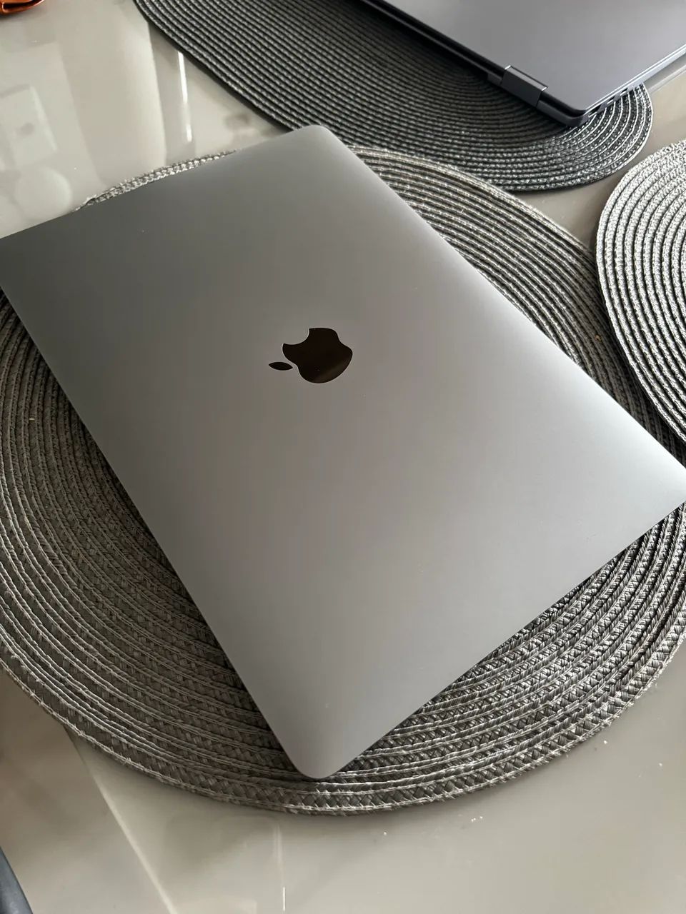 MacBook Air 8GB M1 - Foto 3