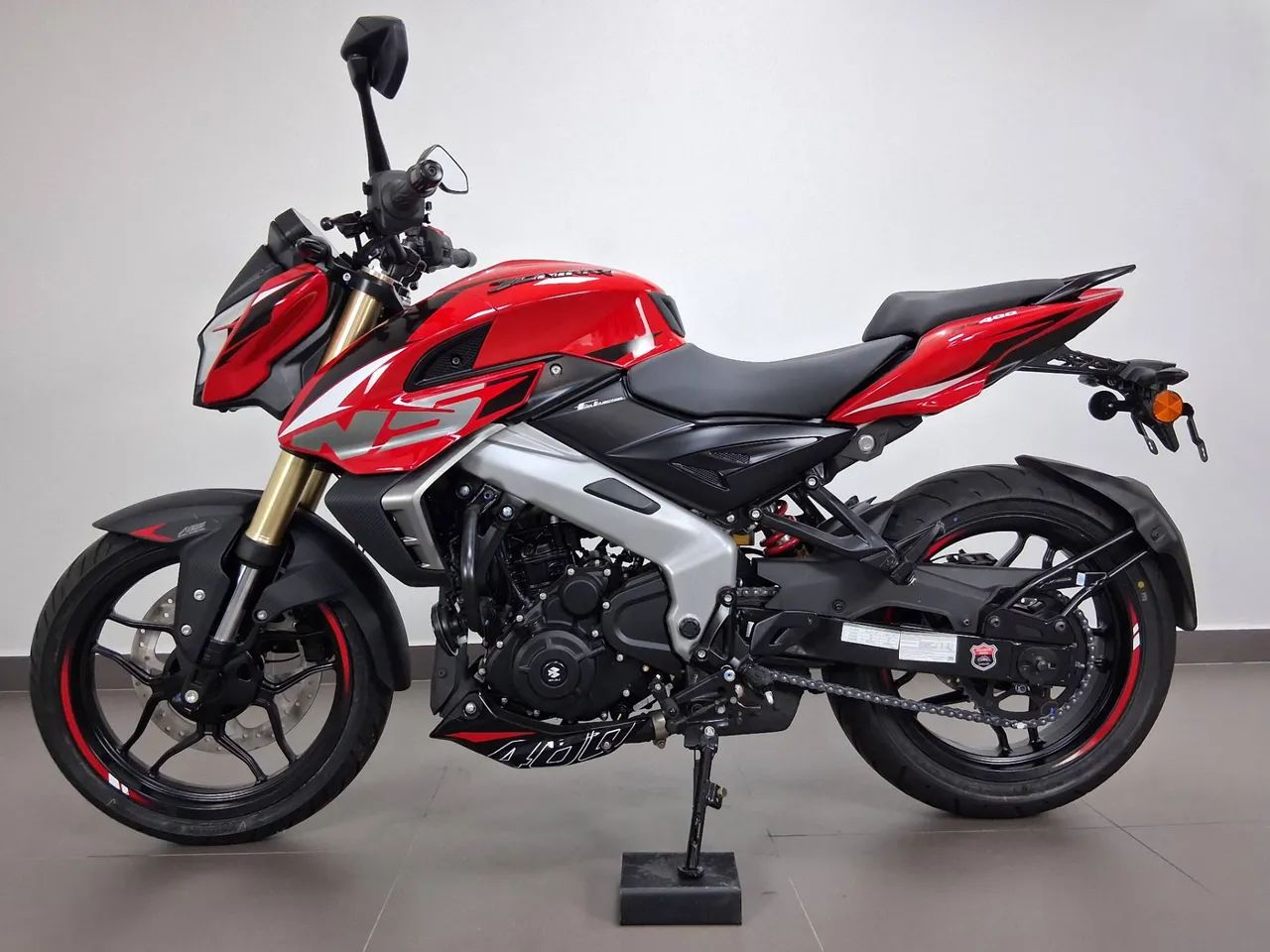 BAJAJ DOMINAR NS400Z - Foto 2