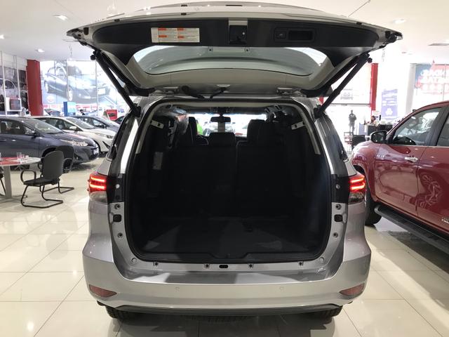 Toyota SW4 SRX 7 lugares Diesel última unidade - Foto 11