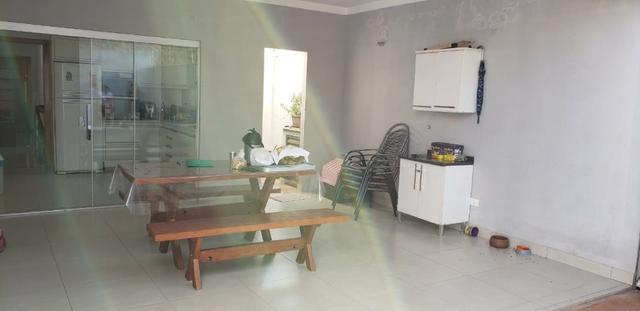 Com 03 quartos bairro Morada dos Deuses Próximo a U C D B - Foto 13
