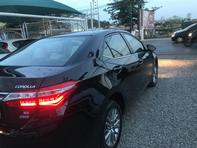 Corolla altis 2017 35 mil km - Foto 10