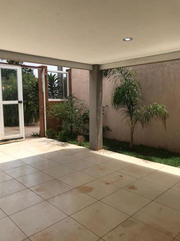 Excelente casa de condomínio, 3 quartos (2suítes), piscina, Quadra 06, Arniqueiras - Foto 3