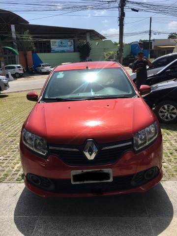 SANDERO COMPLETO