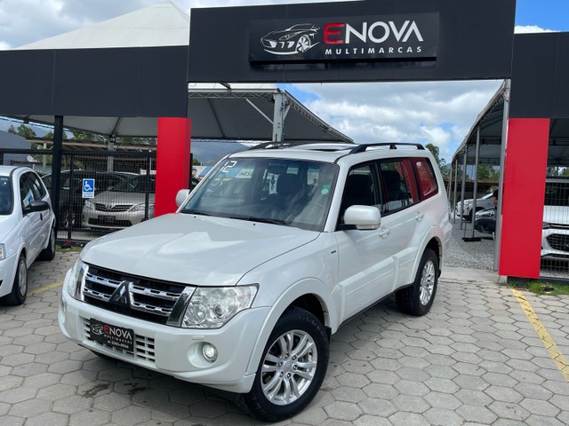 PAJERO FULL HPE 2012 3.2 DIESEL 200CV BRANCO PÉROLA TETO SOLAR 7 LUGARES