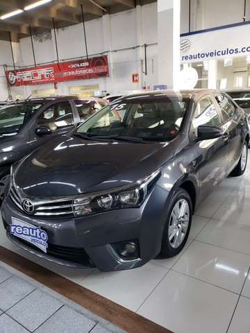 TOYOTA COROLLA AUTOMÁTICO