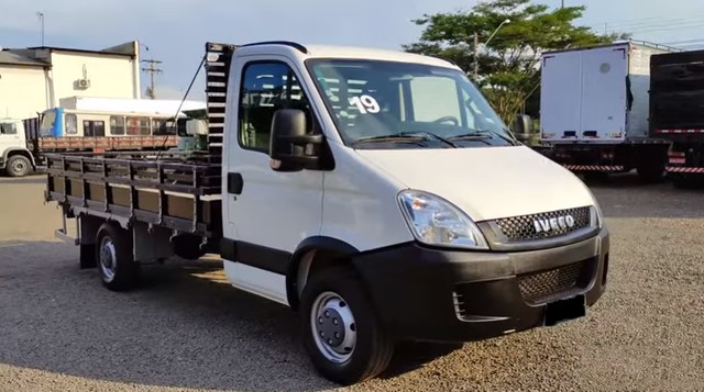 IVECO DAILY 35S14 CARROCERIA DE MADEIRA