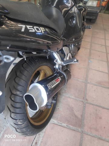 SUZUKI GLX 750 F
