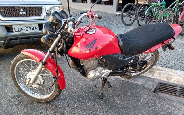 VENDO MOTO NOVA , REVISADA ,HONDA 125 , PARCELO EM ATÉ 12 VEZES NO CARTÃO DE CRÉDITO