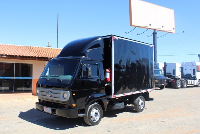 VW 5-140 VUC CARROCERIA BAÚ FURGÃO