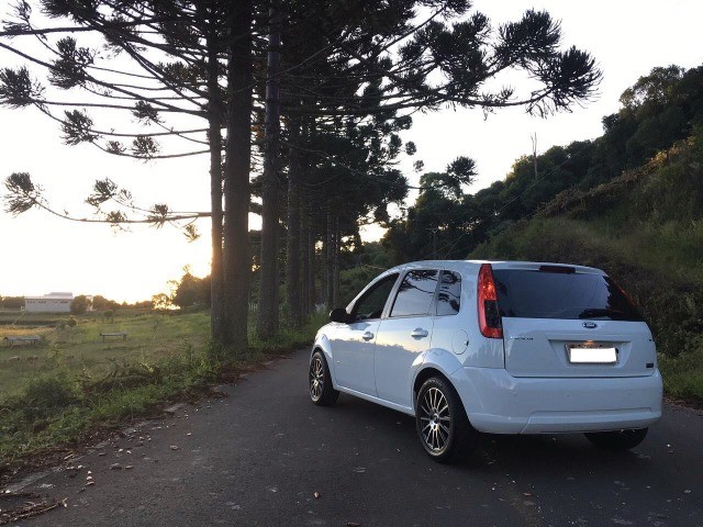 FORD FIESTA 1.6 SE