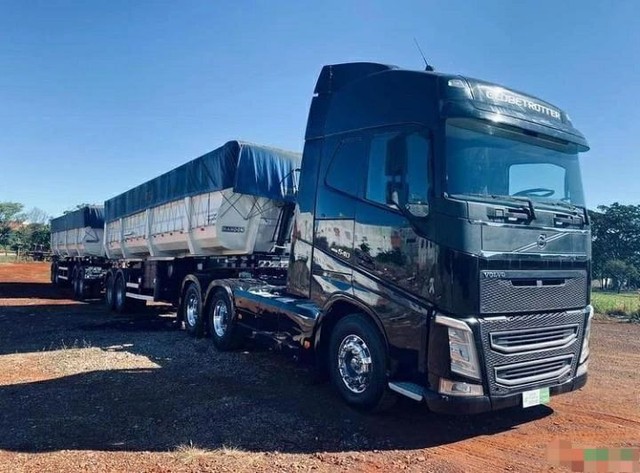 CAMINHÃO VOLVO FH 540 ANO 17