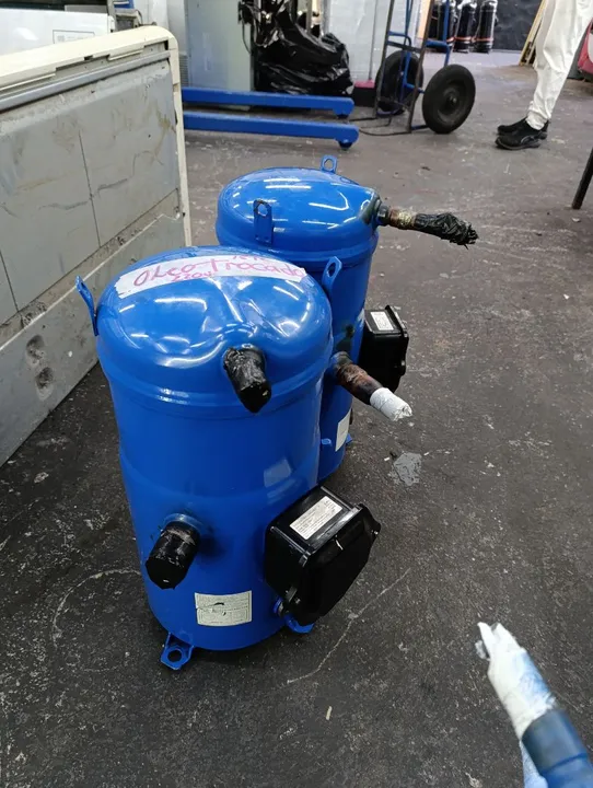 Compressor 15TR 220v R22 modelo SZ184