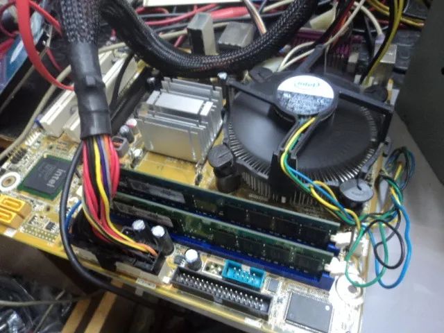 motherboard intel dg41cn c/ processador e memoria - Foto 5